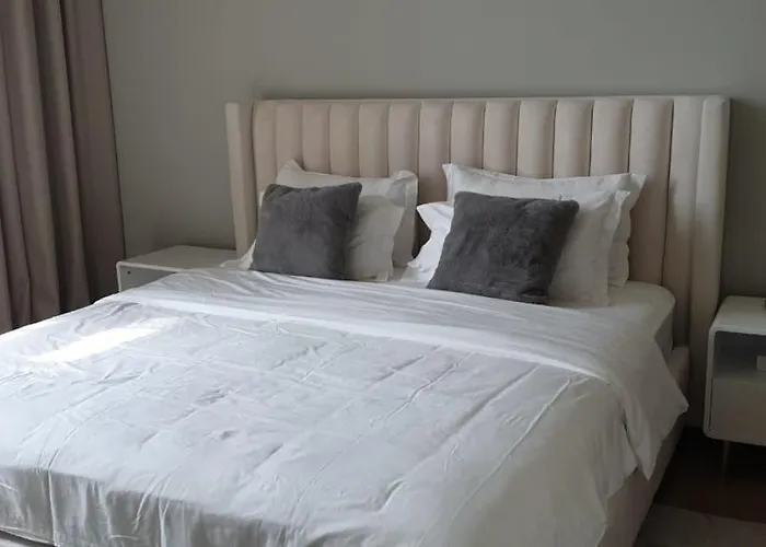 1 Bed Community View 5Th Fl City Walk B7